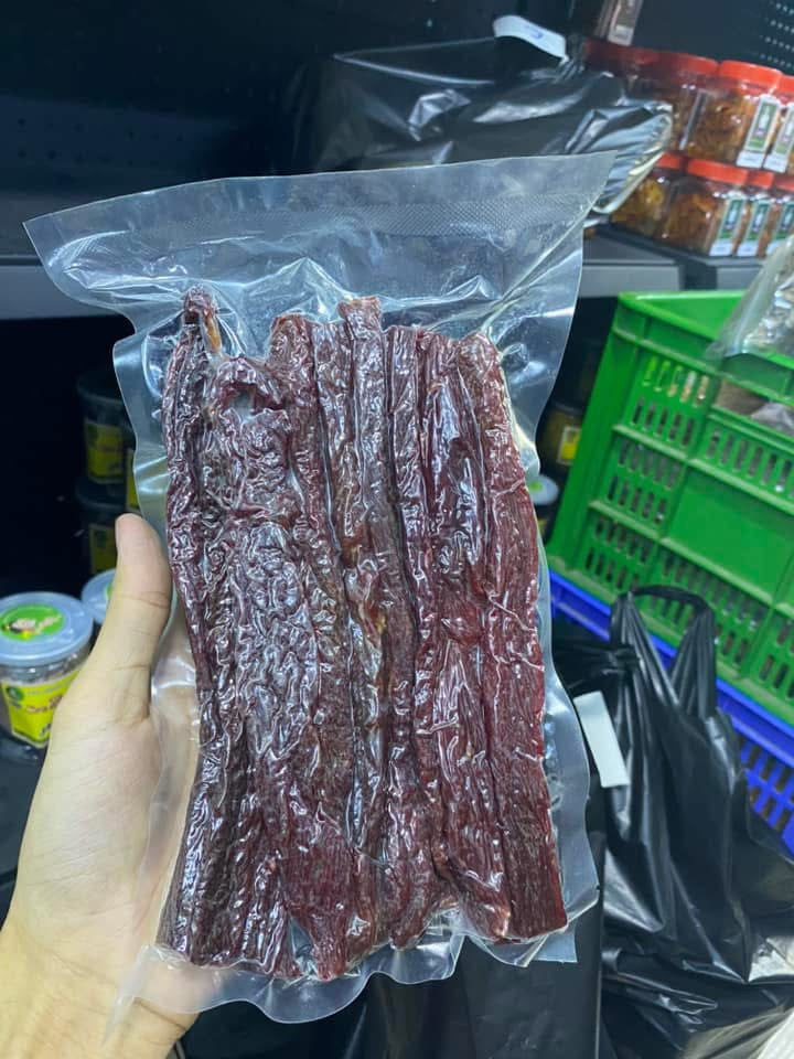 UMG ဦးမှန်ကြီး ဆတ်သားခြောက်အစိမ်း (၂၅ကျပ်သား)