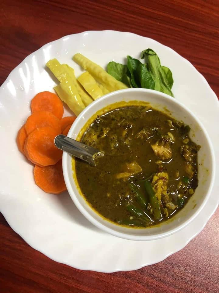 EC အိမ်ချက် ငပိရည်ကျို 400g