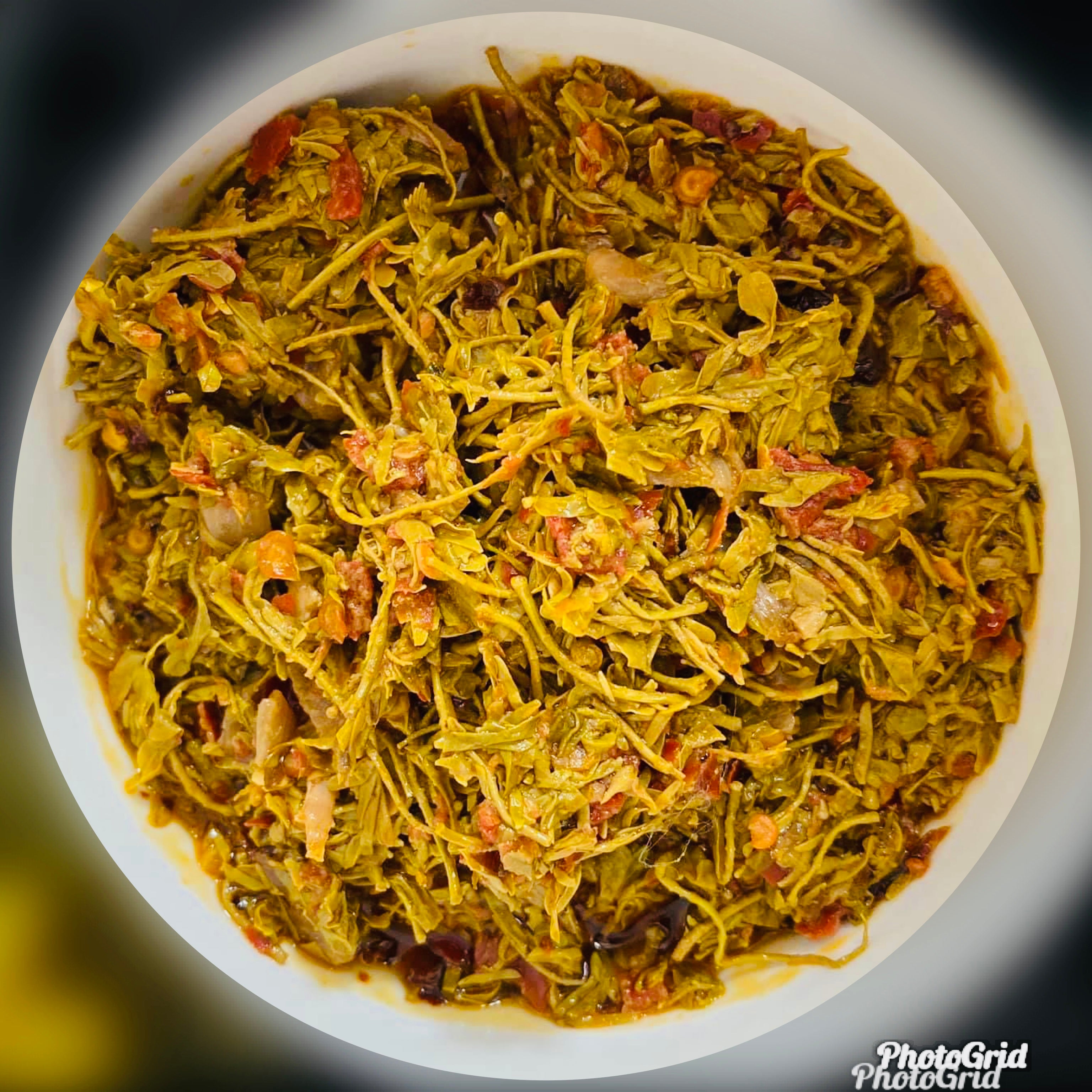 H&H စစ်ကိုင်းမကျည်းရွက်နုချဥ်