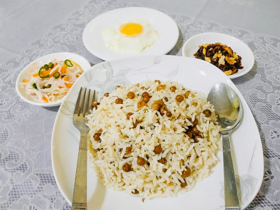 GM အဖွားလက်ရာ စားတော်ပဲပြုတ်( 400g)